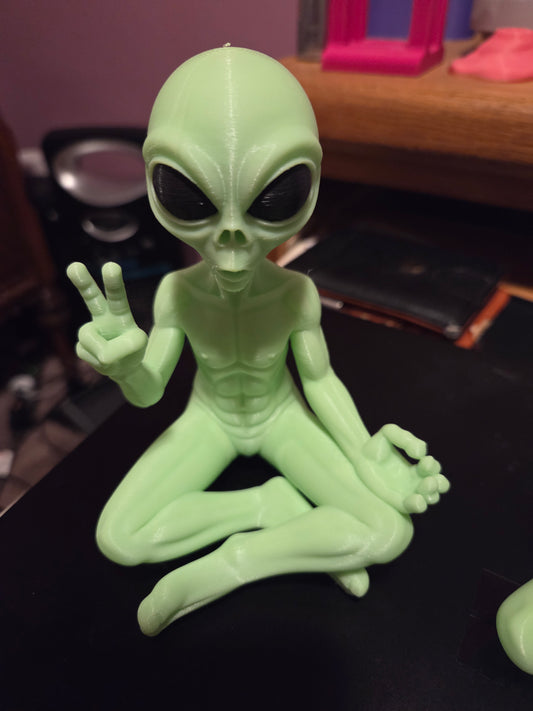 We come in peace