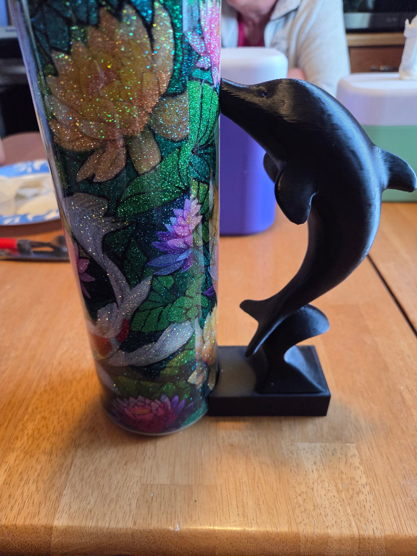 Dolphin handle